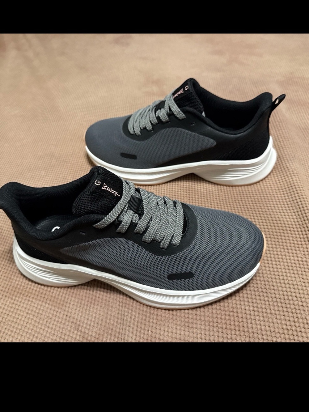 G-West Women Lightweight Running Shoes Gray White Peach Sz 7.5 / Men 6